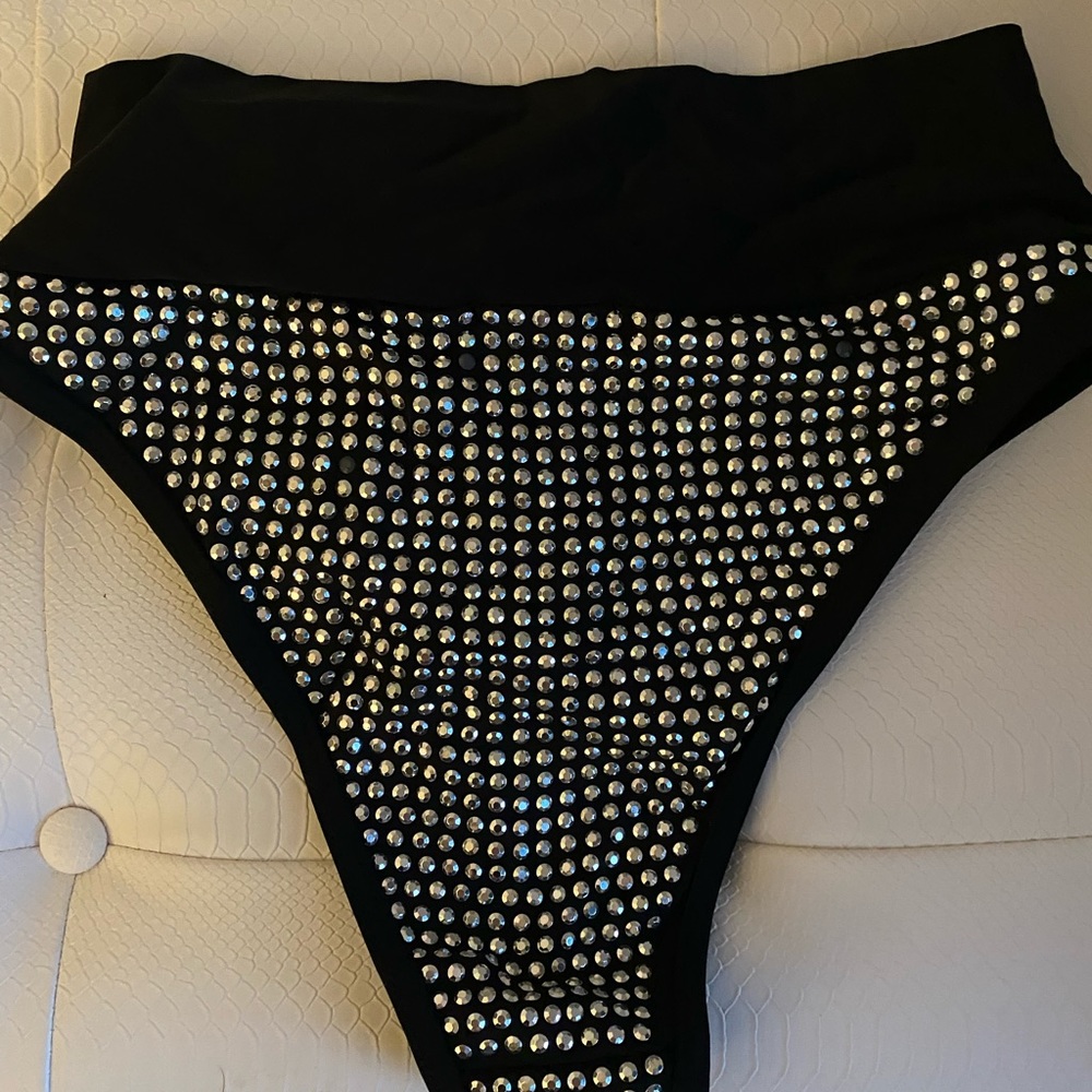 high waisted bikini bottoms